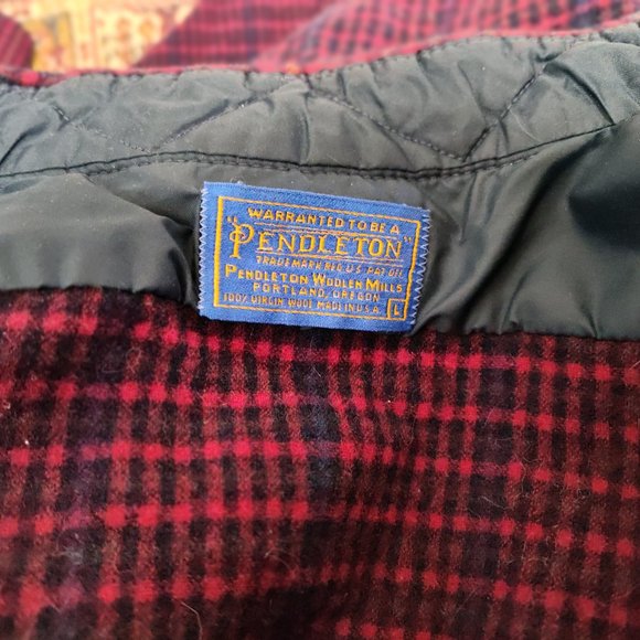 plaid burgundy wool Pendleton overshirt with leather elbow patches - Picture 5 of 5